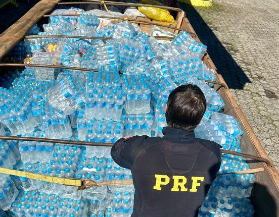 PRF descobre toneladas de maconha em fundo falso de carreta com donativos para o Rio Grande do Sul / Jornal da Política