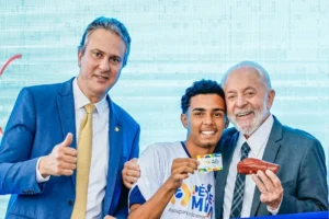 Alunos do ensino médio receberão R$ 1000 do Pé-de-Meia em fevereiro / Jornal da Política