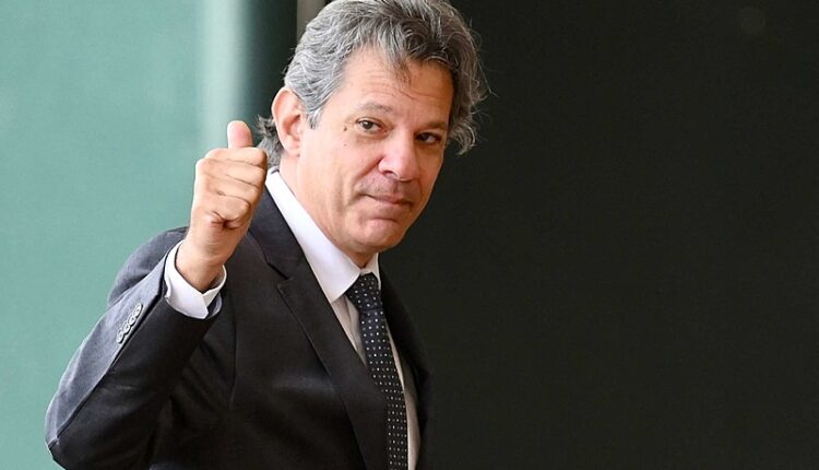 Haddad aumentará isenção do imposto de renda para 2 salários mínimos / Jornal da Política