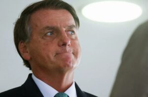 Alexandre de Moraes nega pedido da defesa e mantém prisão domiciliar de Bolsonaro / Jornal da Política
